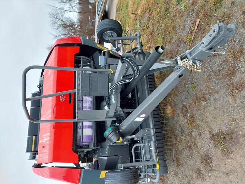 Hay & Forage  Massey Ferguson RB4160v Silage Round Baler Photo